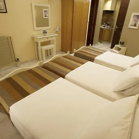La Luna Aparthotel 3*