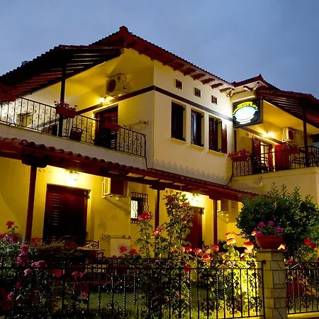 Aparthotel La Luna 3*
