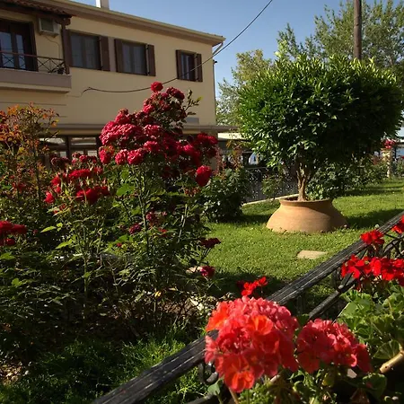 La Luna Aparthotel Kala Nera