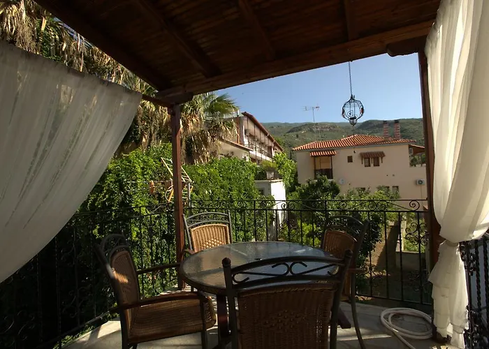 Aparthotel La Luna Kala Nera